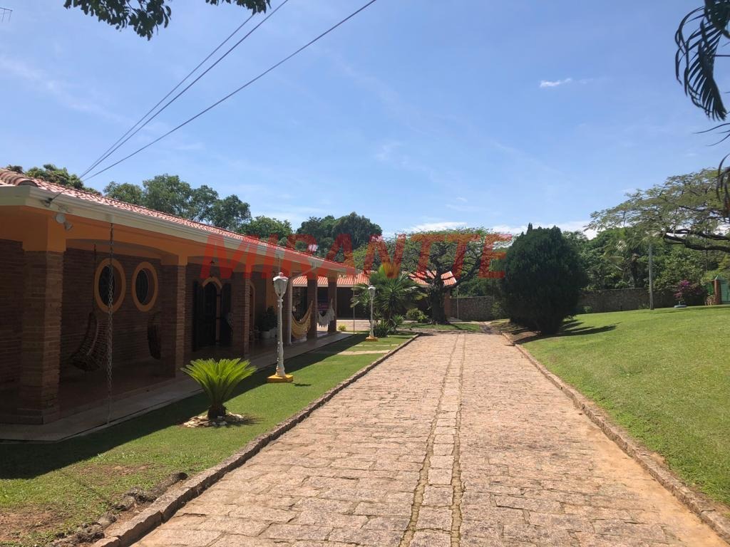 ChÁcara de 380m² com 3 quartos em Vila Itaici