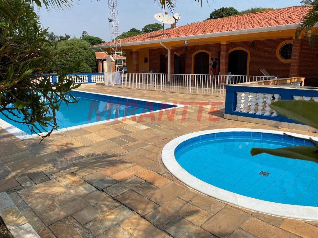 ChÁcara de 380m² com 3 quartos em Vila Itaici