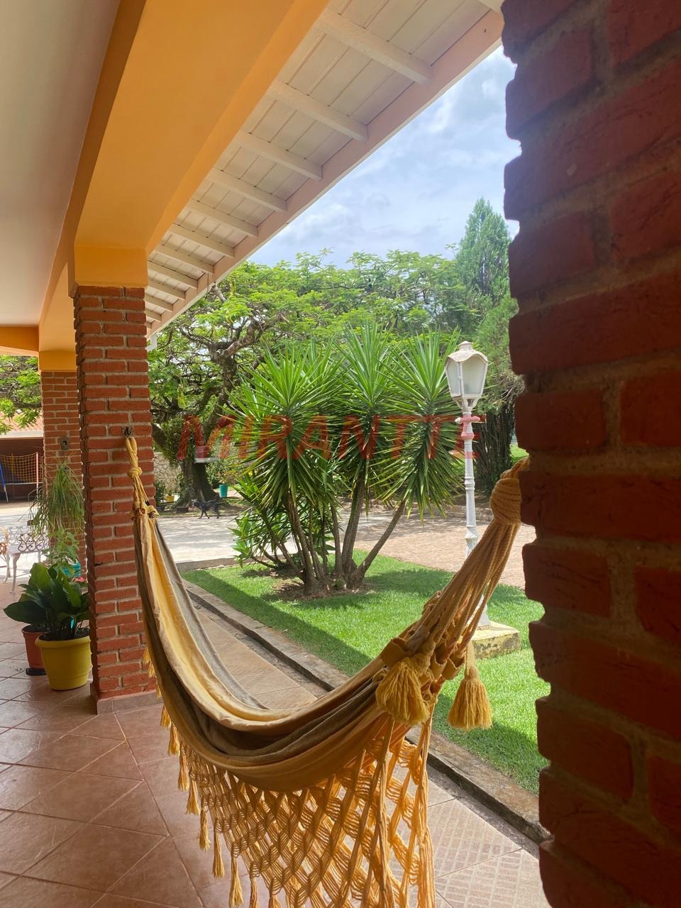 ChÁcara de 380m² com 3 quartos em Vila Itaici