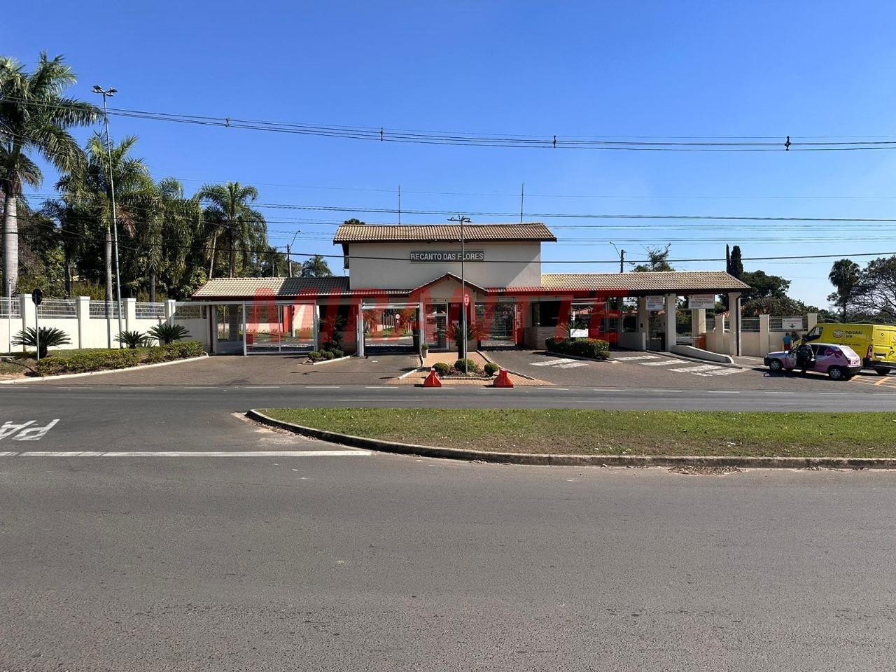 ChÁcara de 380m² com 3 quartos em Vila Itaici