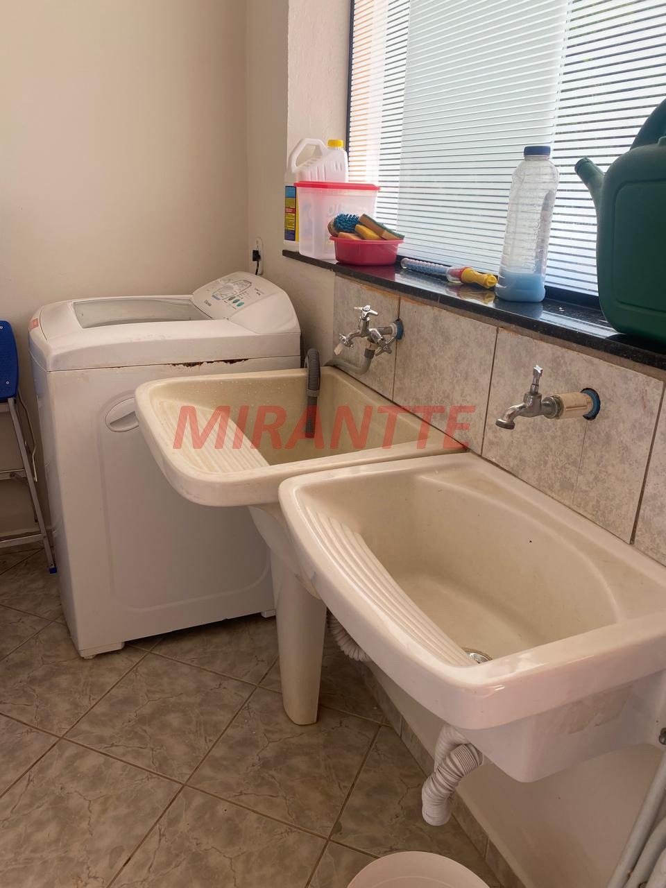 ChÁcara de 380m² com 3 quartos em Vila Itaici
