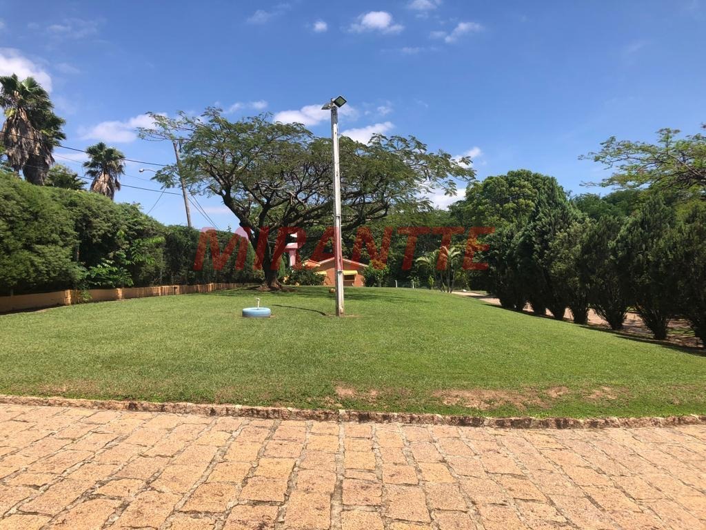 ChÁcara de 380m² com 3 quartos em Vila Itaici