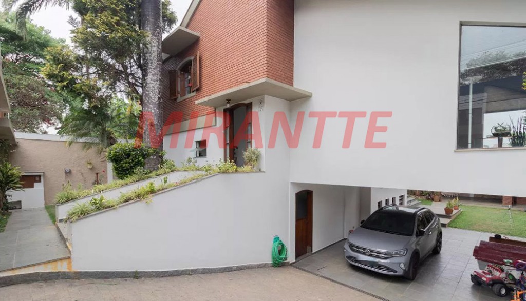 Sobrado de 383m² com 3 quartos em City América