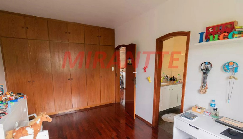 Sobrado de 383m² com 3 quartos em City América