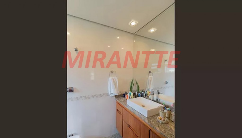Sobrado de 383m² com 3 quartos em City América
