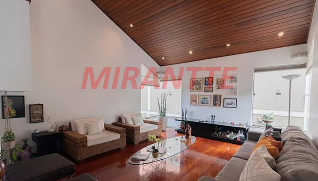Sobrado de 383m² com 3 quartos em City América