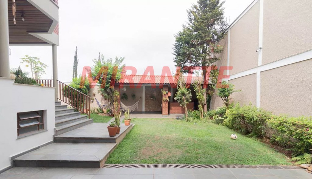 Sobrado de 383m² com 3 quartos em City América