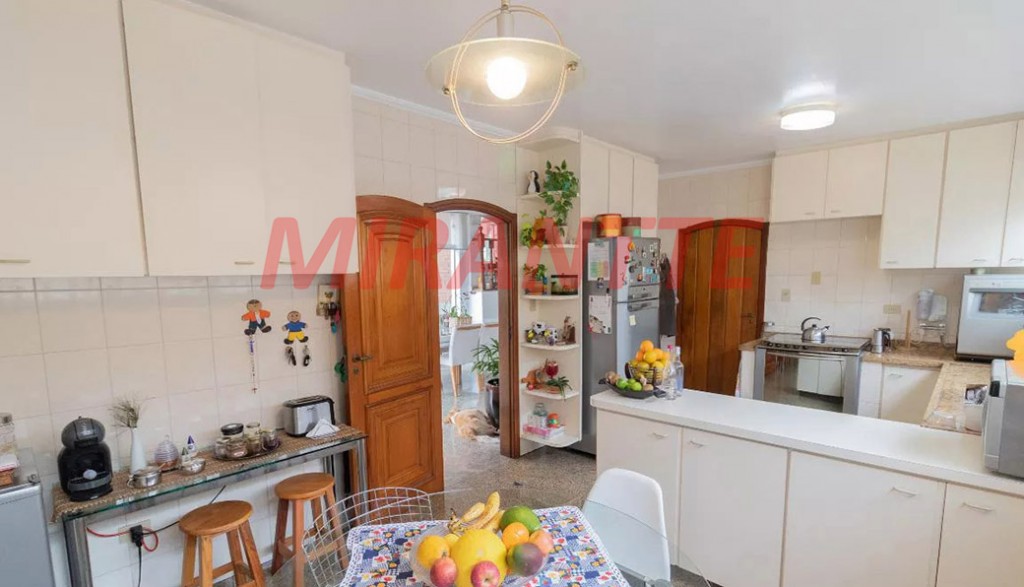 Sobrado de 383m² com 3 quartos em City América