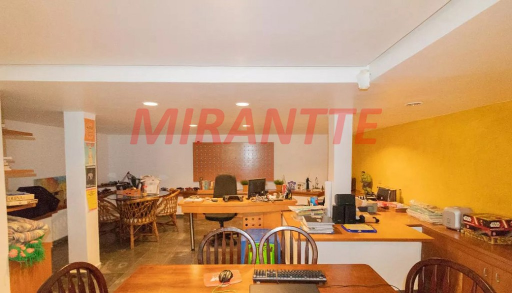 Sobrado de 383m² com 3 quartos em City América