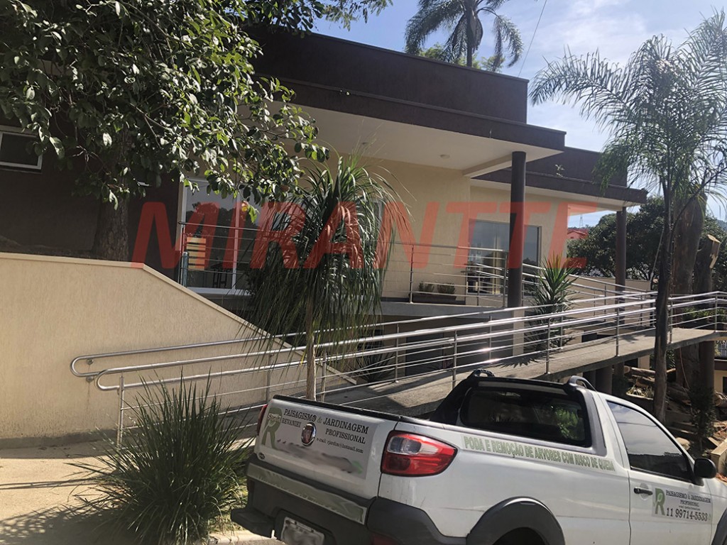 Terreno de 299m² em Horto Florestal
