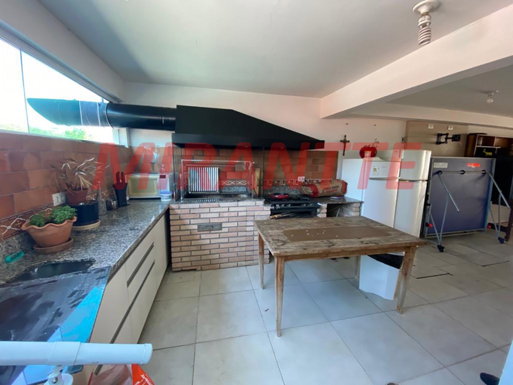 Sobrado de 216m² com 3 quartos em Jardim França