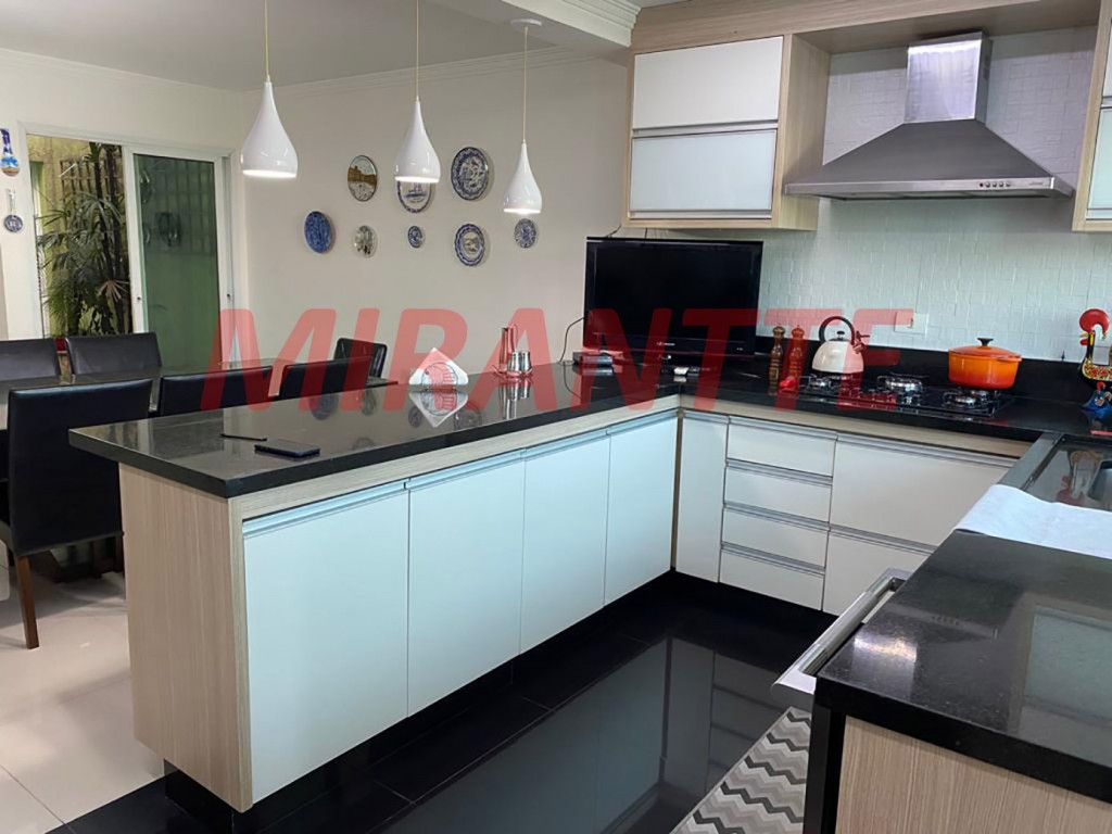 Sobrado de 216m² com 3 quartos em Jardim França