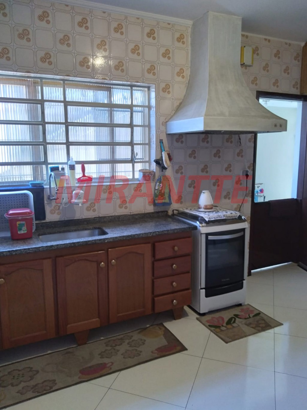Sobrado de 190m² com 3 quartos em Vila Guaca