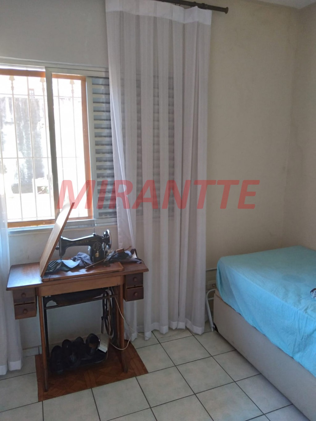Sobrado de 190m² com 3 quartos em Vila Guaca