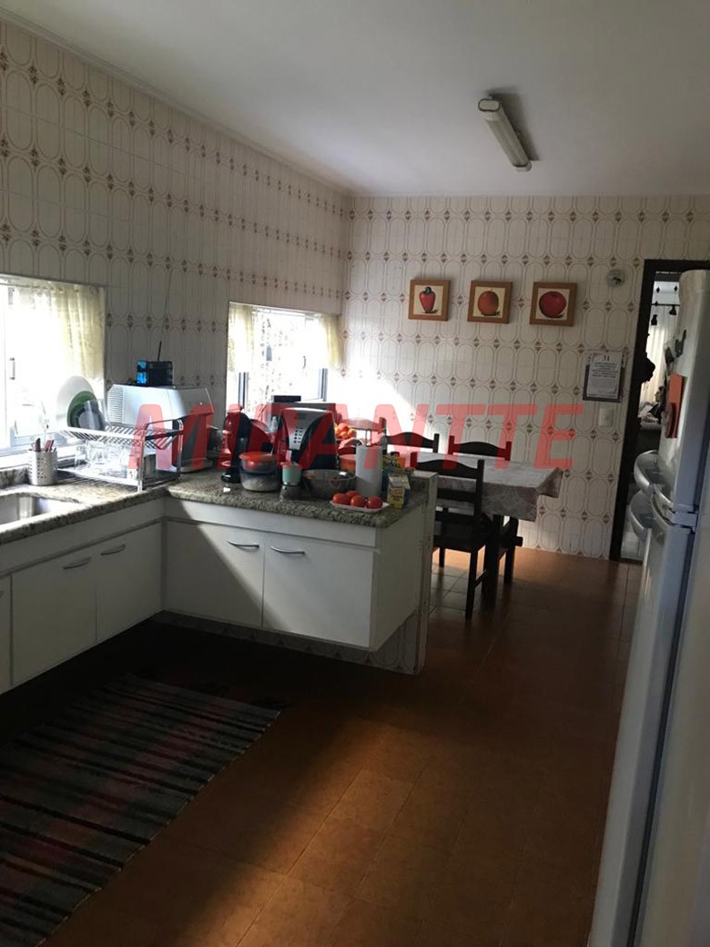 Sobrado de 159m² com 3 quartos em Jardim Tremembé