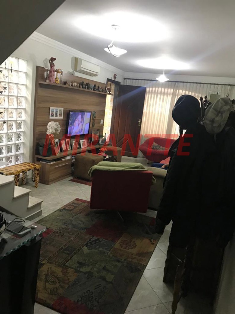 Sobrado de 159m² com 3 quartos em Jardim Tremembé