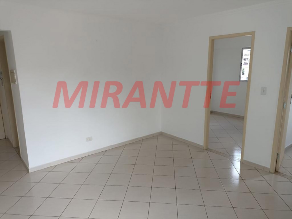 Apartamento com 2 quartos em Vila Mazzei