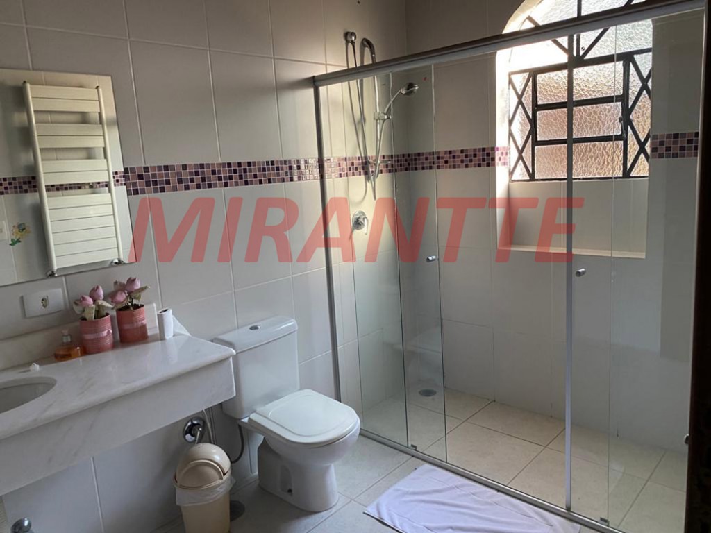 Casa terrea de 400m² com 4 quartos em Serra Da Cantareira