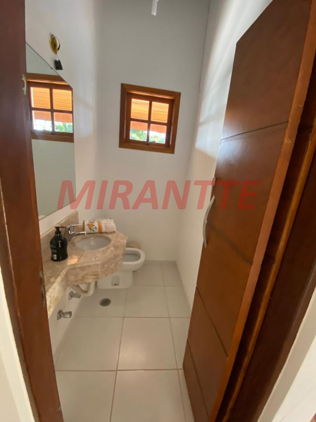 Casa terrea de 400m² com 4 quartos em Serra Da Cantareira