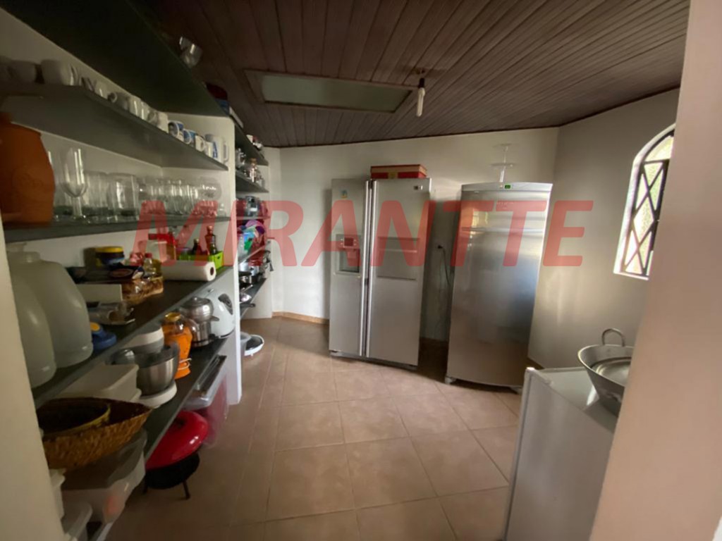 Casa terrea de 400m² com 4 quartos em Serra Da Cantareira