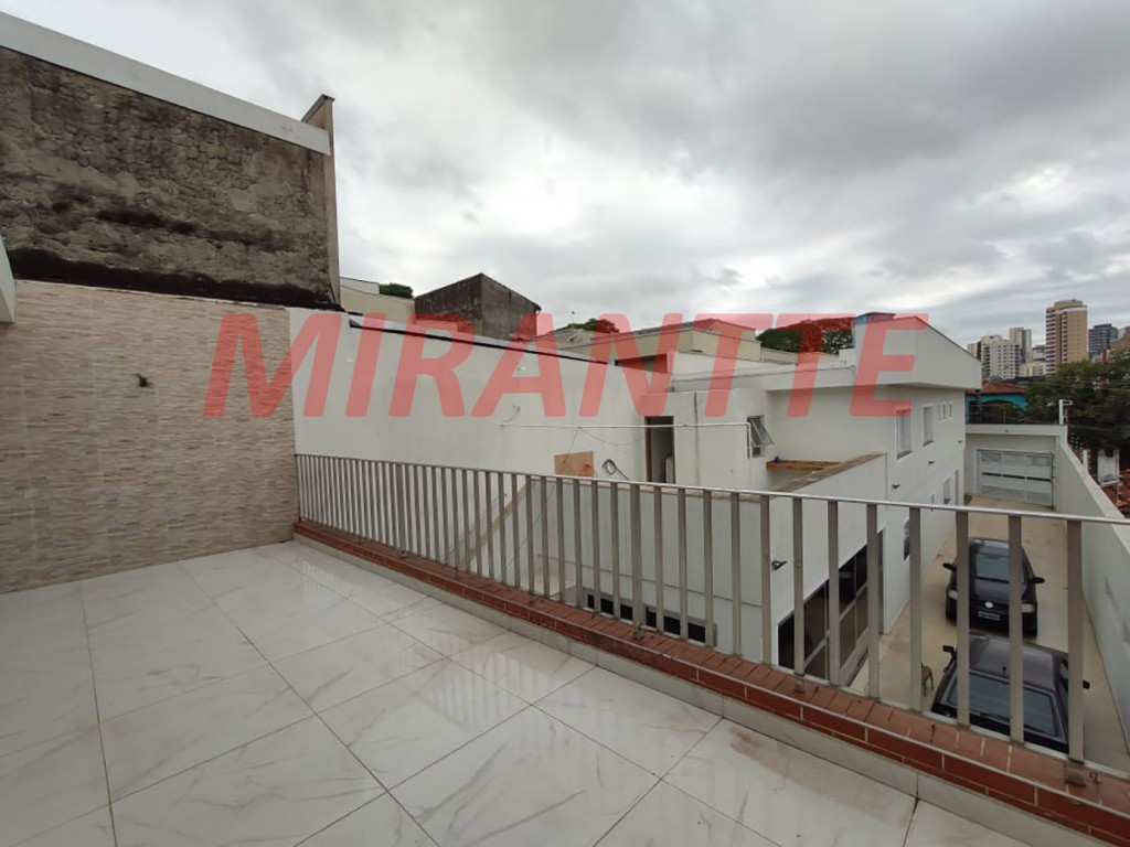 Sobrado de 196m² com 3 quartos em Água Fria
