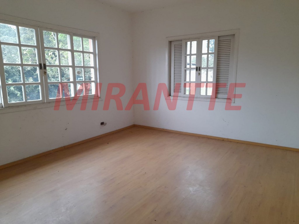 Casa terrea de 330m² com 2 quartos em Serra da Cantareira