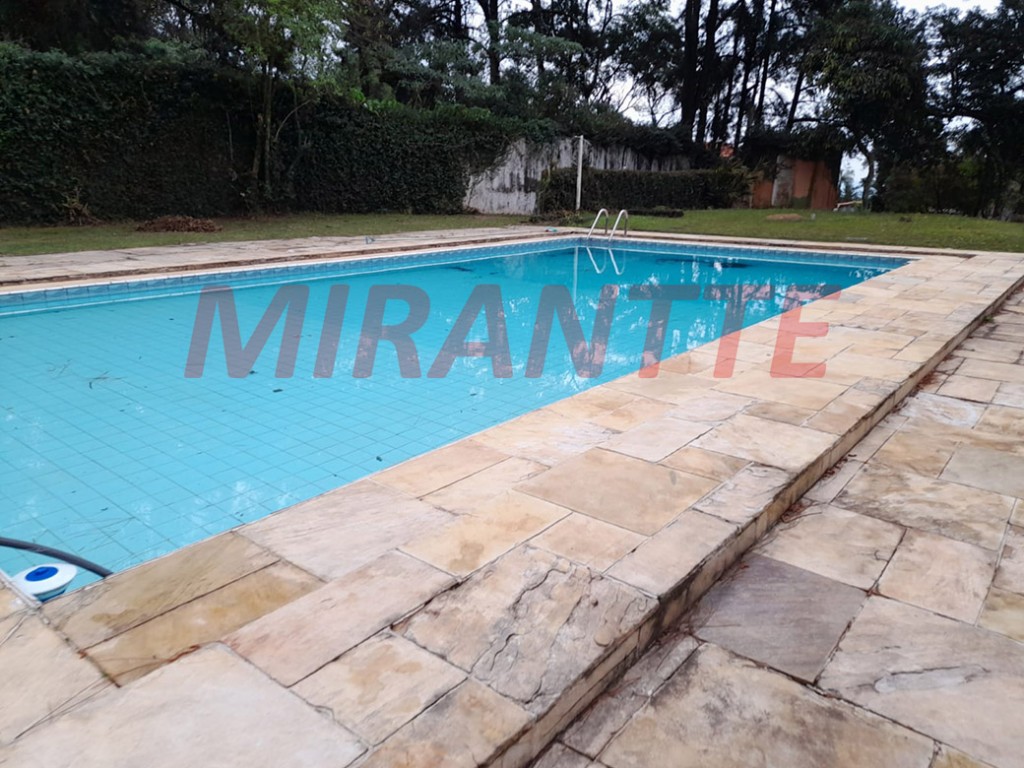 Casa terrea de 330m² com 2 quartos em Serra da Cantareira