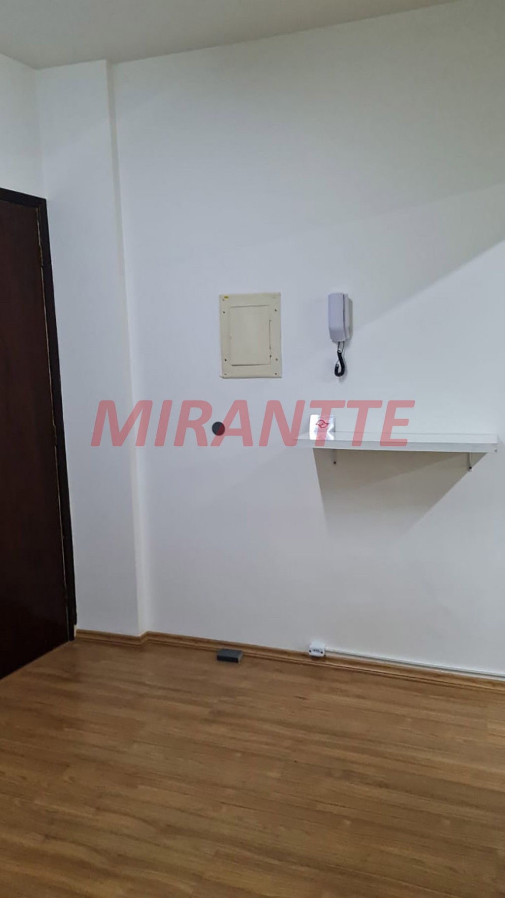 Comercial de 27m² em Santana