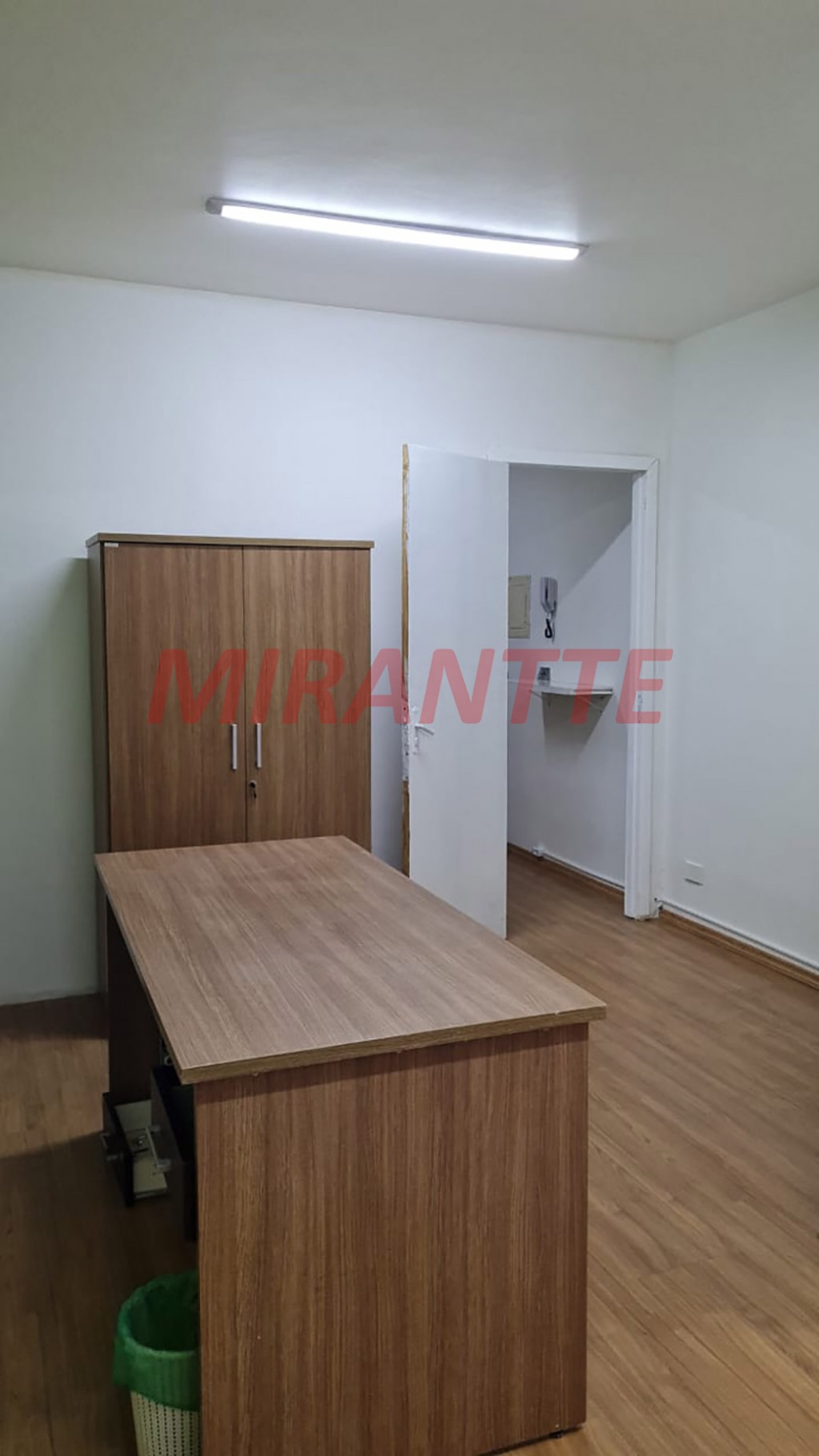 Comercial de 27m² em Santana
