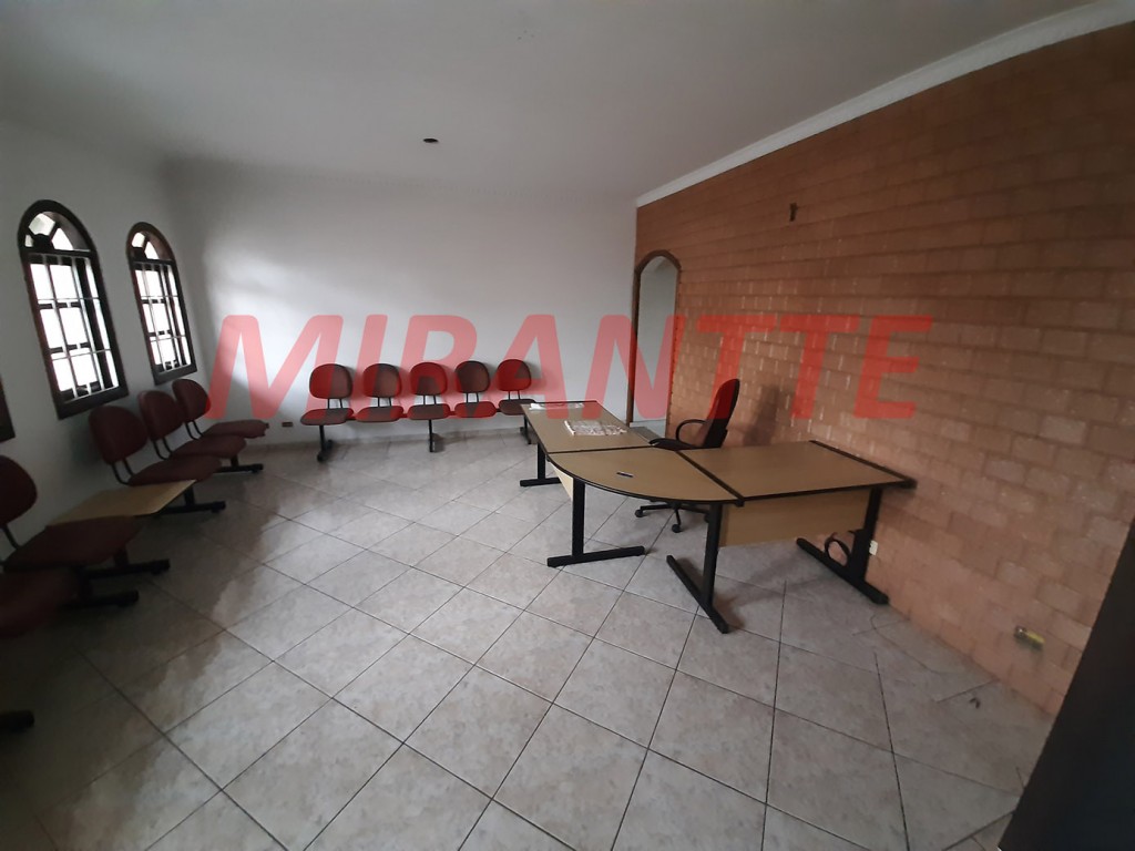 Sobrado de 204m² com 4 quartos em Vila Maria Alta