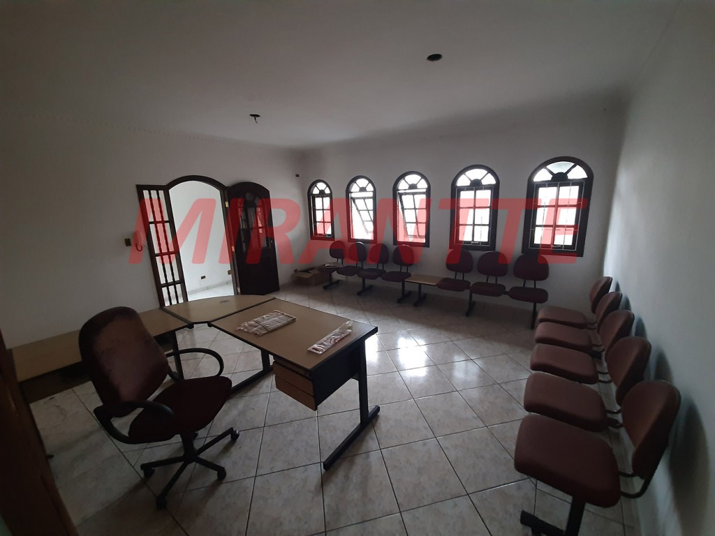 Sobrado de 204m² com 4 quartos em Vila Maria Alta