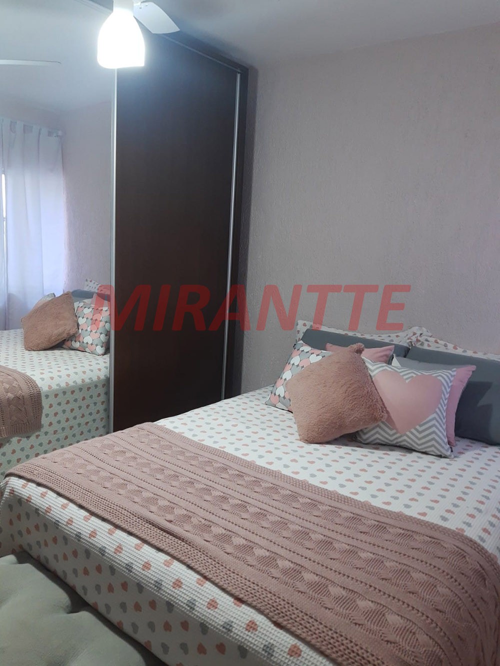 Sobrado de 96m² com 2 quartos em Jardim Brasil