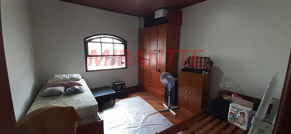 Sobrado de 156m² com 3 quartos em Santana