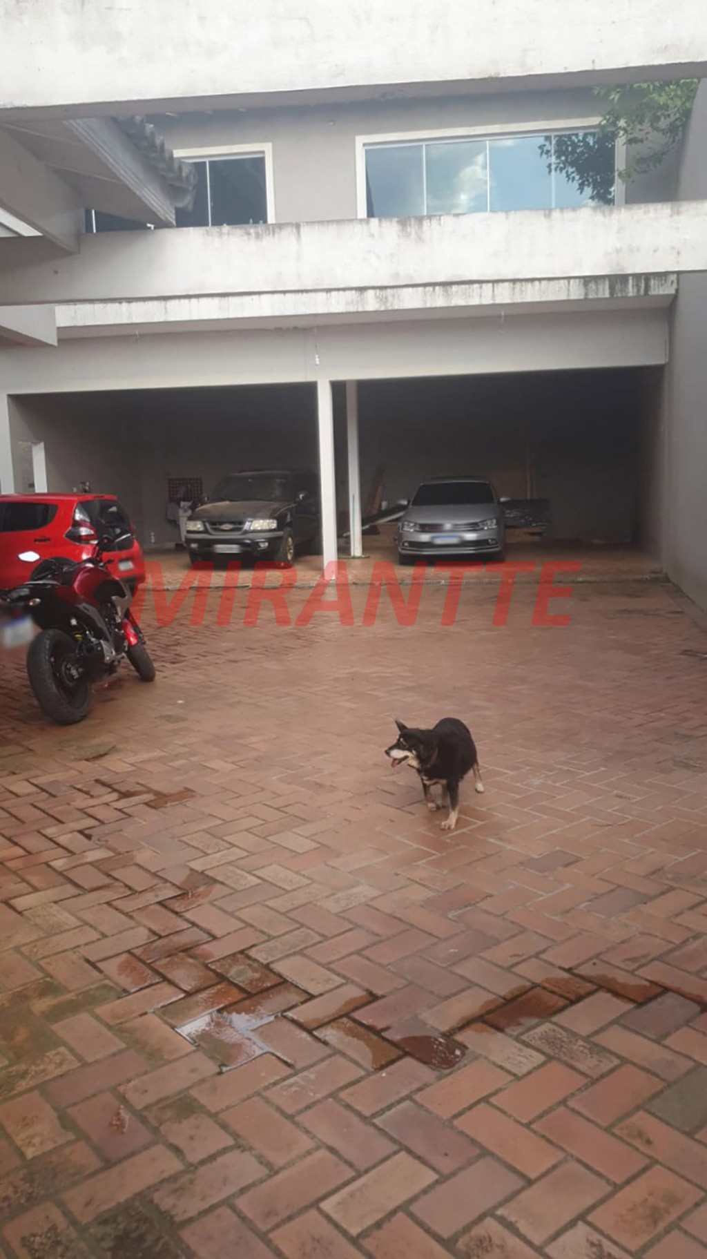 Sobrado de 531m² com 4 quartos em Serra da Cantareira