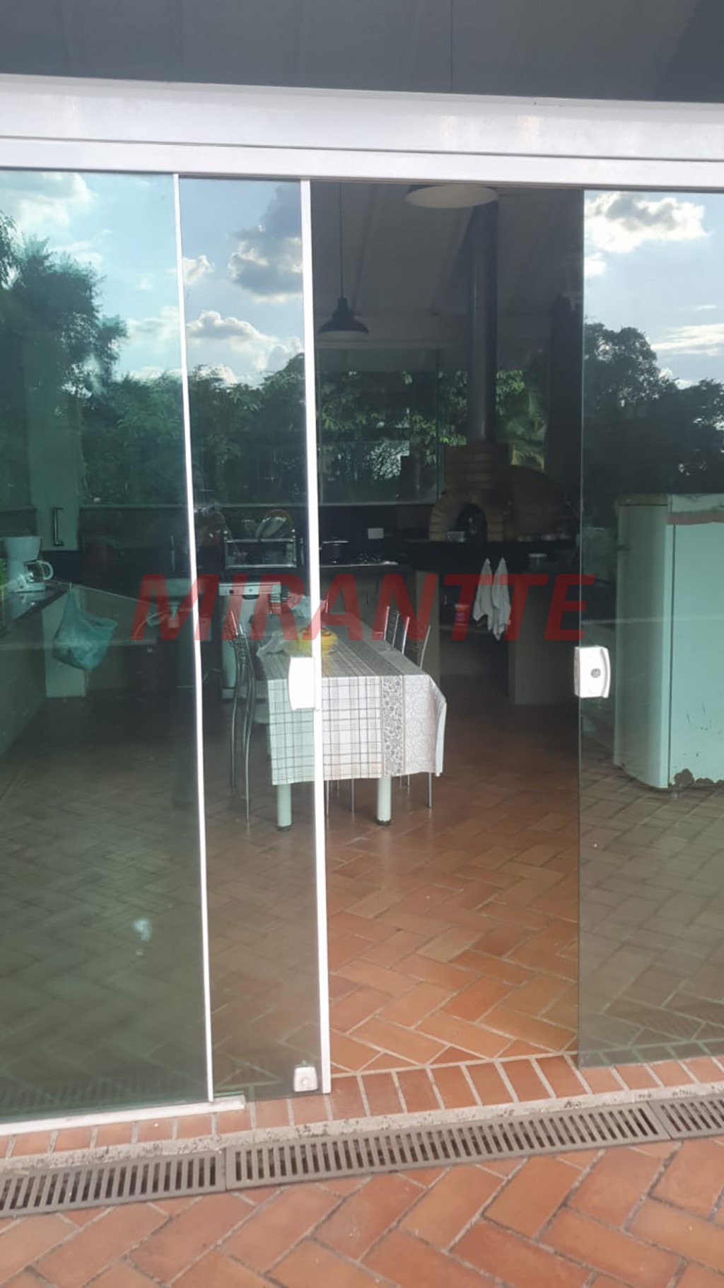 Sobrado de 531m² com 4 quartos em Serra da Cantareira