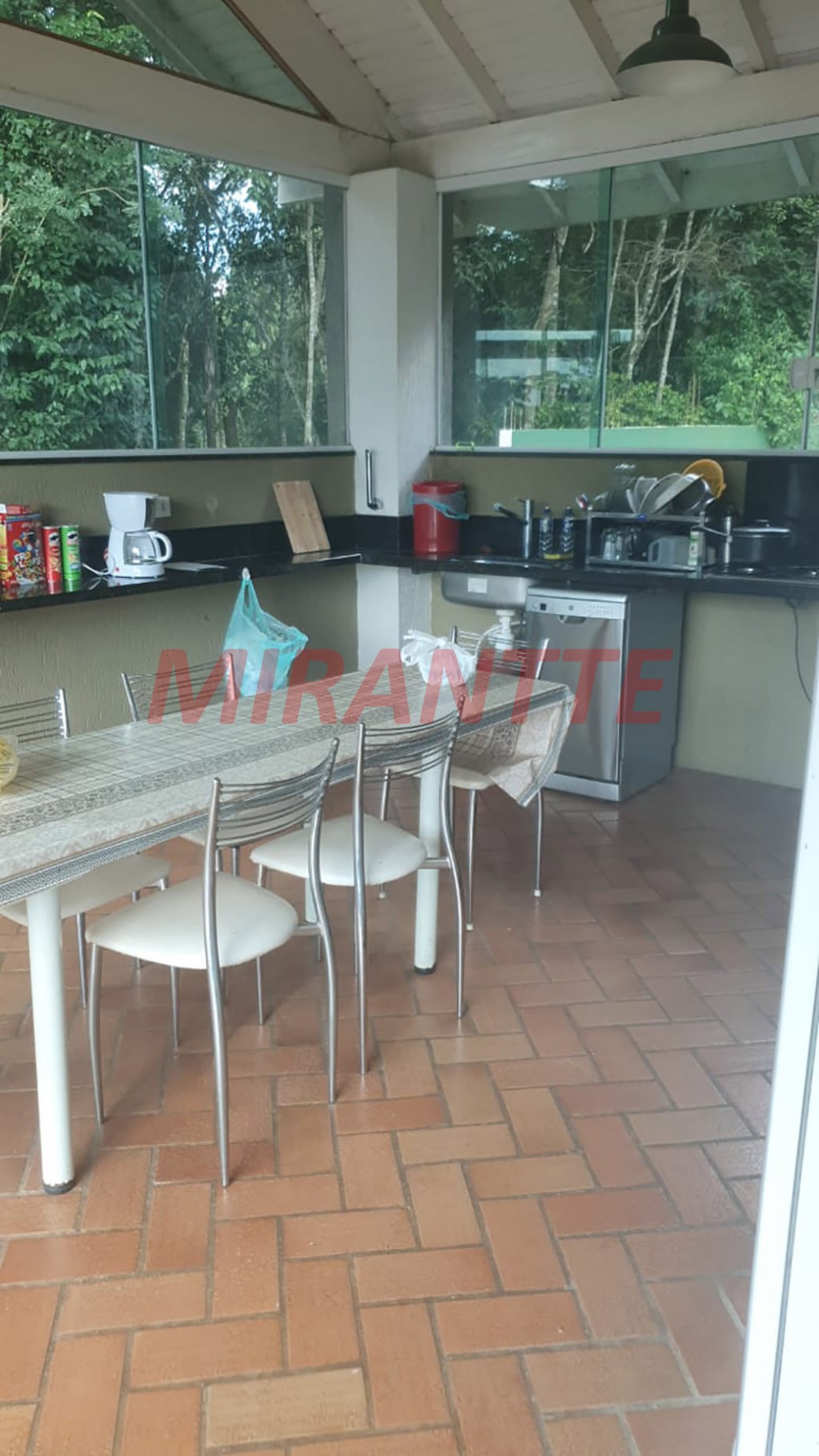 Sobrado de 531m² com 4 quartos em Serra da Cantareira