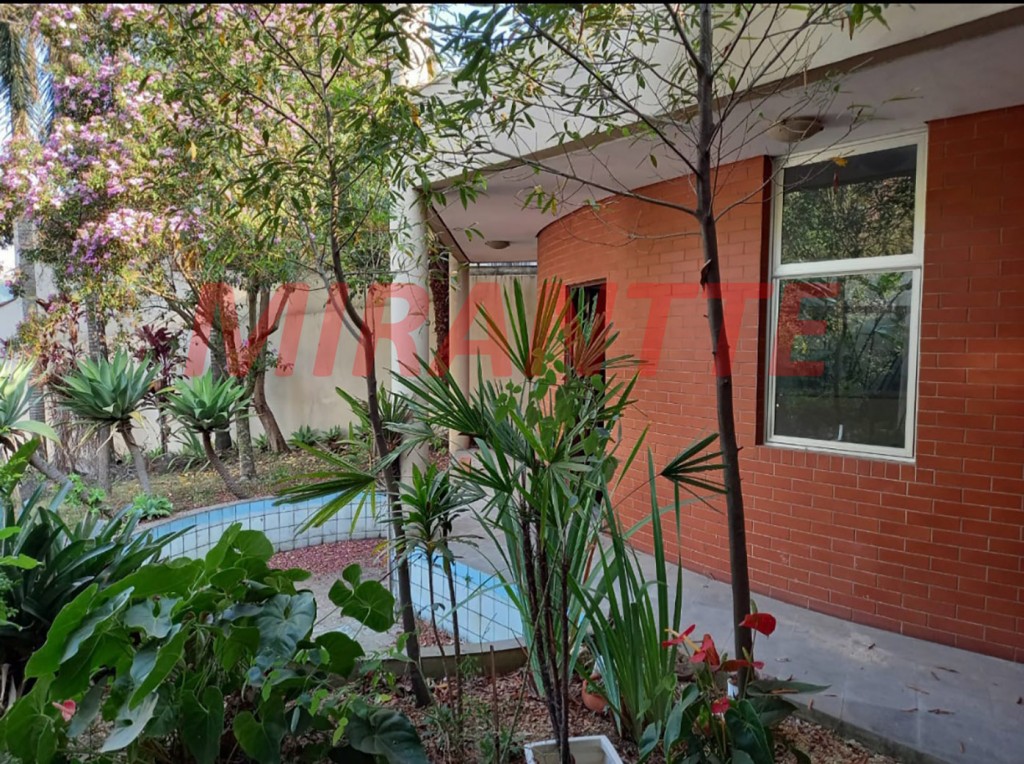 Terreno de 286m² em Jardim Guapíra