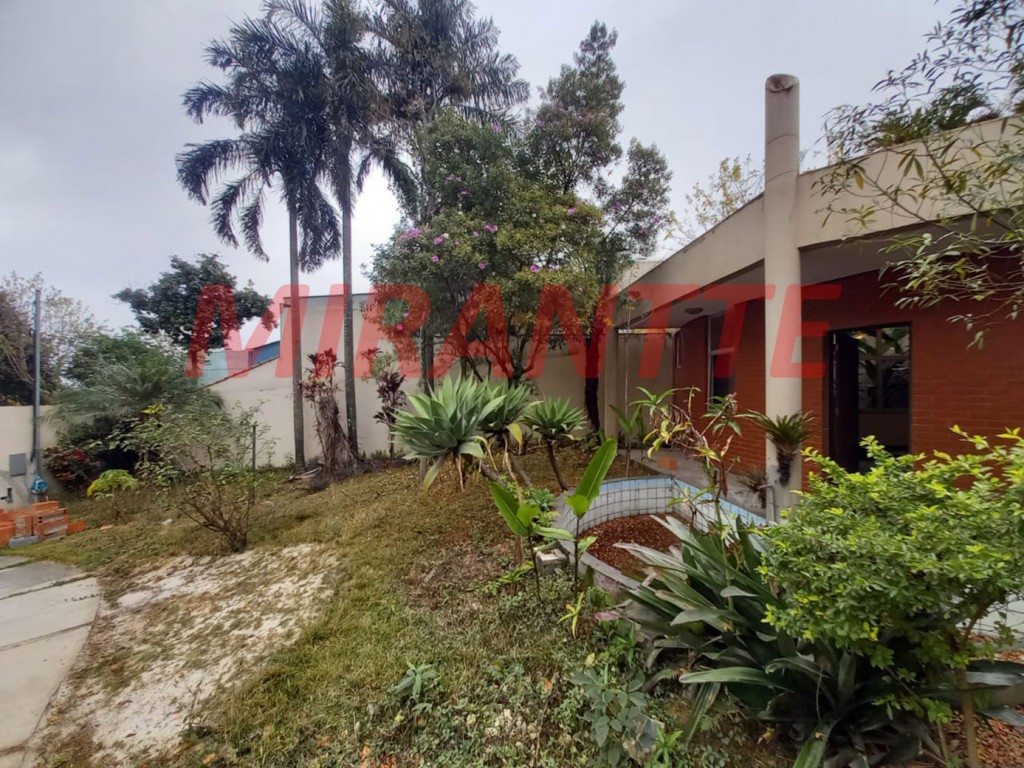 Terreno de 286m² em Jardim Guapíra