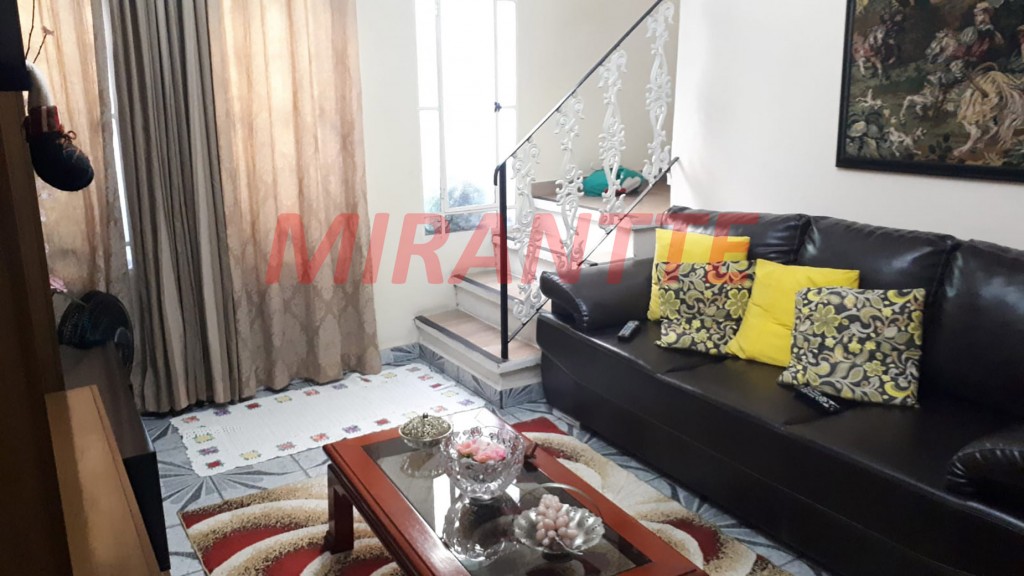 Sobrado de 132m² com 4 quartos em Jaçana
