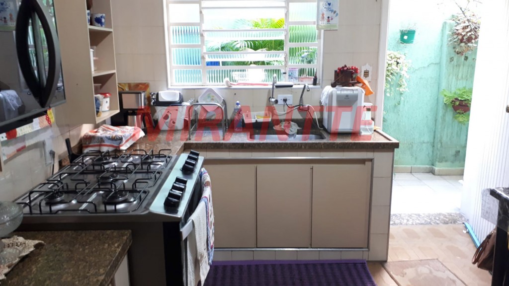 Sobrado de 132m² com 4 quartos em Jaçana