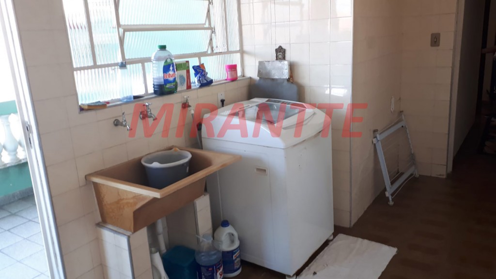 Sobrado de 132m² com 4 quartos em Jaçana
