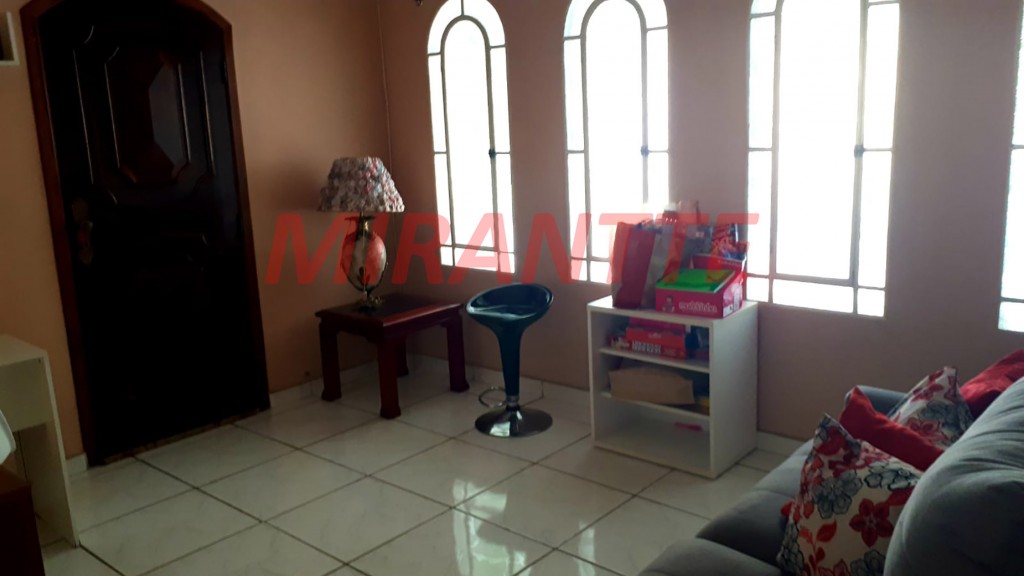 Sobrado de 132m² com 4 quartos em Jaçana