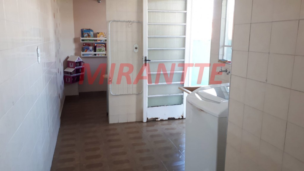 Sobrado de 132m² com 4 quartos em Jaçana