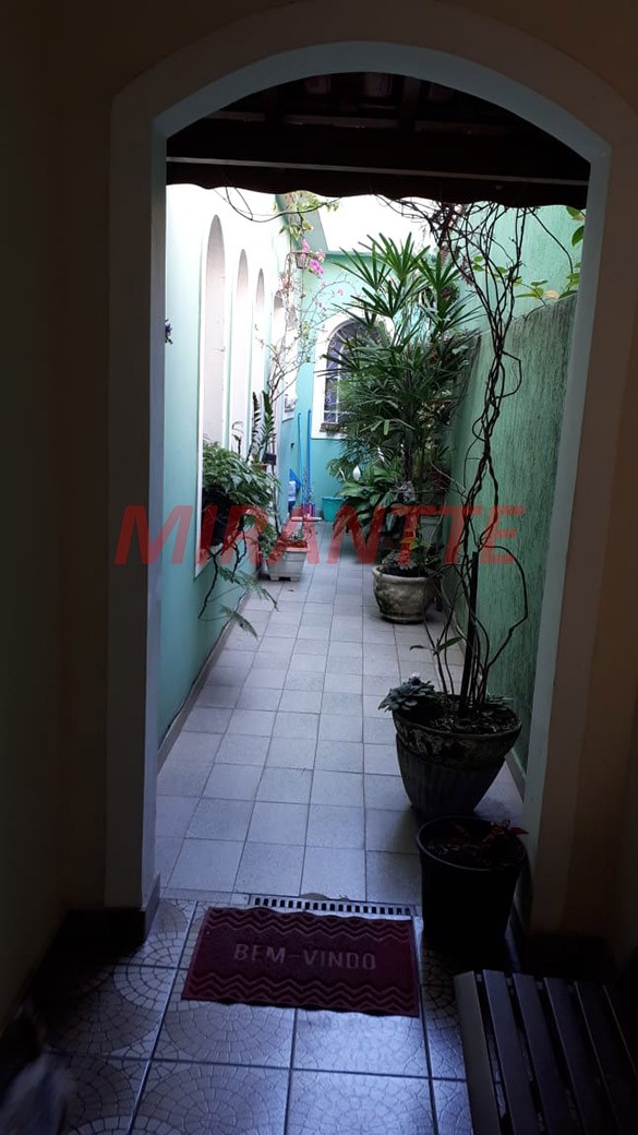 Sobrado de 132m² com 4 quartos em Jaçana
