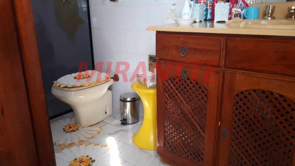 Sobrado de 132m² com 4 quartos em Jaçana