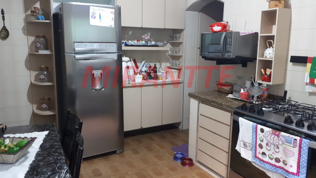 Sobrado de 132m² com 4 quartos em Jaçana