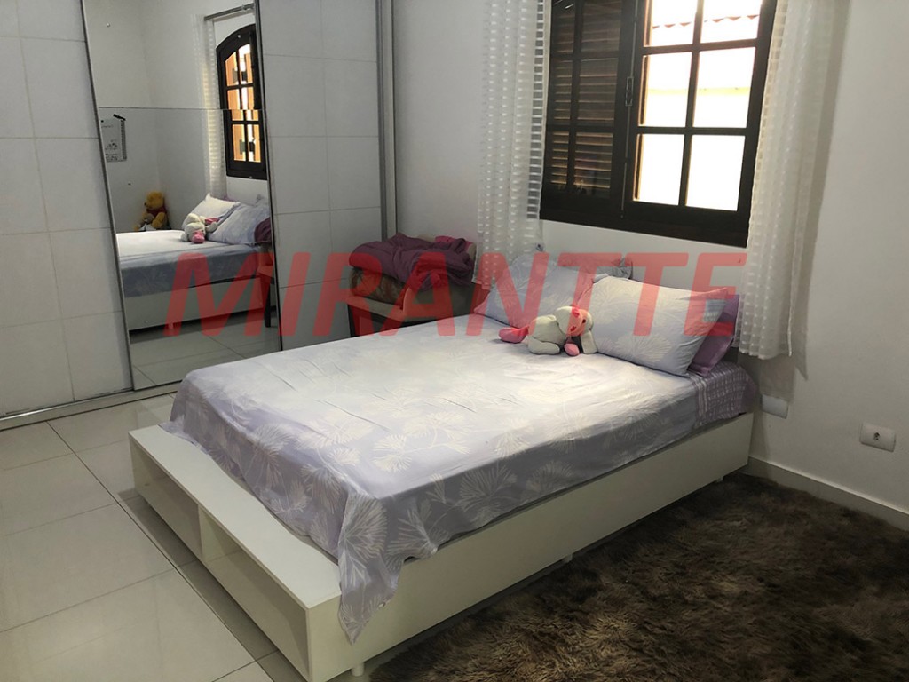 Sobrado de 164m² com 3 quartos em Santana