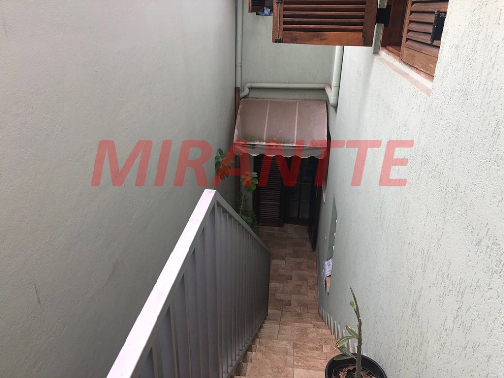 Sobrado de 164m² com 3 quartos em Santana