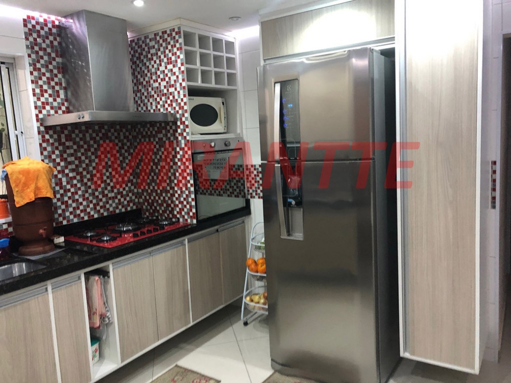 Sobrado de 164m² com 3 quartos em Santana