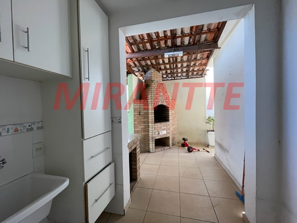 Sobrado de 314m² com 3 quartos em Vila Gustavo